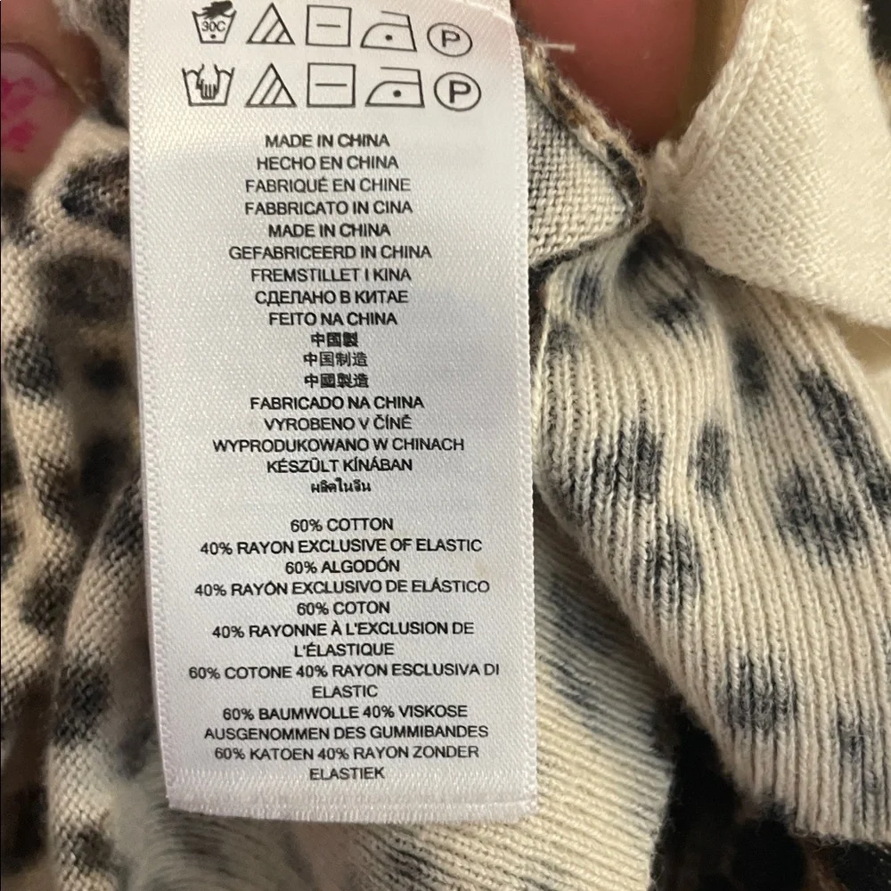 MICHAEL KORS ANIMAL PRINT LONG SLEEVE LONG CARDIGAN WITH LOGO ZIPS & BUTTONS M